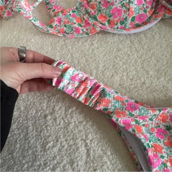 Bikini Bundle - Picture 6 of 16